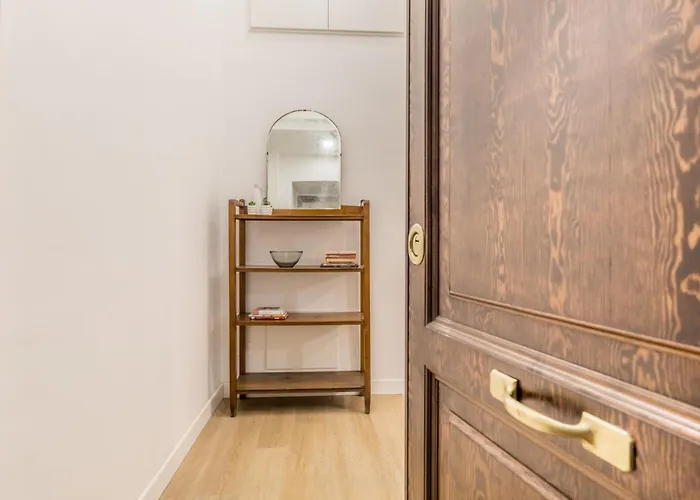 Beatipaoli Art Apartment *